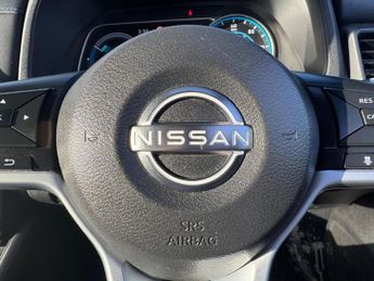 NISSAN LEAF 39kWh N-Connecta Hatchback 5dr Electric Auto (150 ps)