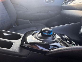 NISSAN LEAF 39kWh N-Connecta Hatchback 5dr Electric Auto (150 ps)
