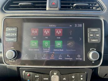 NISSAN LEAF 39kWh N-Connecta Hatchback 5dr Electric Auto (150 ps)