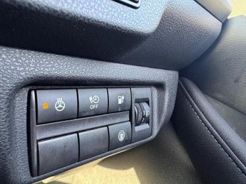 NISSAN LEAF 39kWh N-Connecta Hatchback 5dr Electric Auto (150 ps)