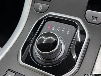 LAND ROVER RANGE ROVER EVOQUE 2.0 TD4 HSE Dynamic SUV 5dr Diesel Auto 4WD Euro 6 (s/s) (180 ps