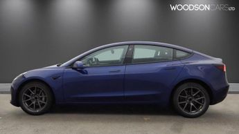 TESLA Model 3 Standard Range Plus Saloon 4dr Electric Auto RWD (241 bhp)