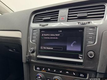 VOLKSWAGEN E-GOLF e-Golf Hatchback 5dr Electric Auto (115 ps)