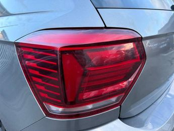 VOLKSWAGEN POLO 1.0 TSI Match Hatchback 5dr Petrol DSG Euro 6 (s/s) (95 ps)