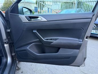 VOLKSWAGEN POLO 1.0 TSI Match Hatchback 5dr Petrol DSG Euro 6 (s/s) (95 ps)