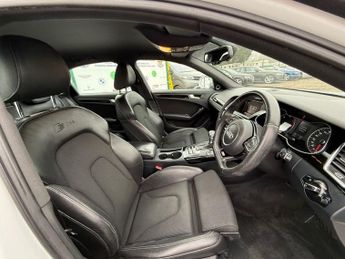 AUDI A4 2.0 TDI Black Edition Saloon 4dr Diesel S Tronic quattro Euro 5 