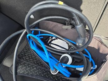 HYUNDAI KONA 39kWh SE Connect SUV 5dr Electric Auto (10.5kW Charger) (136 ps)