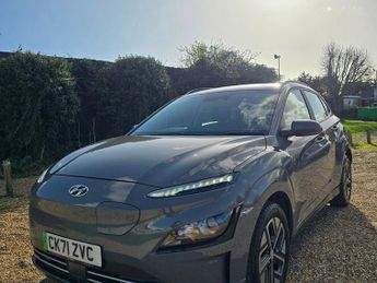 HYUNDAI KONA 39kWh SE Connect SUV 5dr Electric Auto (10.5kW Charger) (136 ps)