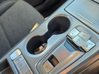 HYUNDAI KONA 39kWh SE Connect SUV 5dr Electric Auto (10.5kW Charger) (136 ps)