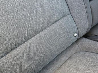 HYUNDAI KONA 39kWh SE Connect SUV 5dr Electric Auto (10.5kW Charger) (136 ps)