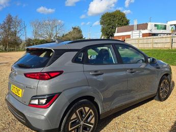 HYUNDAI KONA 39kWh SE Connect SUV 5dr Electric Auto (10.5kW Charger) (136 ps)