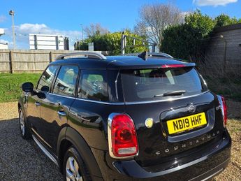 MINI COUNTRYMAN 1.5 7.6kWh GPF Cooper SE SUV 5dr Petrol Plug-in Hybrid Auto ALL4