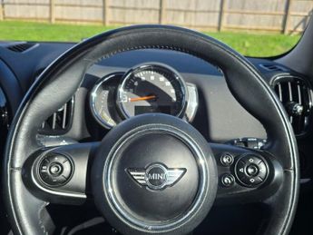 MINI COUNTRYMAN 1.5 7.6kWh GPF Cooper SE SUV 5dr Petrol Plug-in Hybrid Auto ALL4