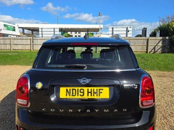 MINI COUNTRYMAN 1.5 7.6kWh GPF Cooper SE SUV 5dr Petrol Plug-in Hybrid Auto ALL4