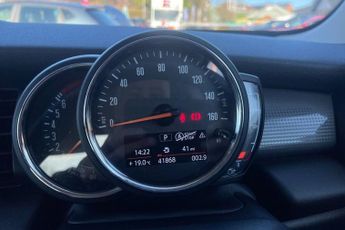 MINI HATCH 1.5 Cooper Classic Hatchback 3dr Petrol Steptronic Euro 6 (s/s) 