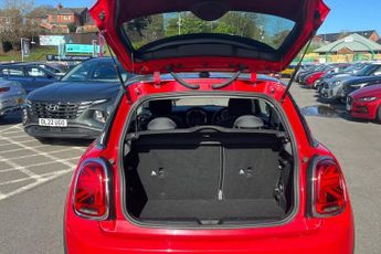 MINI HATCH 1.5 Cooper Classic Hatchback 3dr Petrol Steptronic Euro 6 (s/s) 