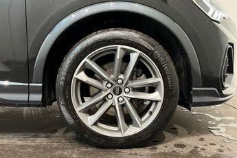 AUDI Q3 2.0 TFSI 40 Black Edition SUV 5dr Petrol S Tronic quattro Euro 6