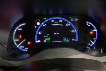 TOYOTA YARIS CROSS 1.5 VVT-h Excel SUV 5dr Petrol Hybrid E-CVT Euro 6 (s/s) (116 ps