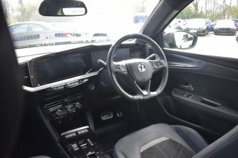 VAUXHALL MOKKA ELECTRIC 50kWh Ultimate SUV 5dr Electric Auto (136 ps)