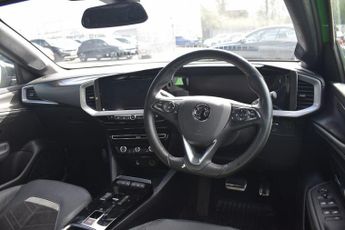 VAUXHALL MOKKA ELECTRIC 50kWh Ultimate SUV 5dr Electric Auto (136 ps)