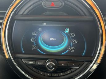 MINI HATCH 2.0 Cooper S Hatchback 5dr Petrol Auto Euro 6 (s/s) (192 ps)