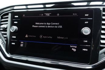 VOLKSWAGEN T-ROC 1.5 TSI EVO Black Edition SUV 5dr Petrol DSG Euro 6 (s/s) (150 p