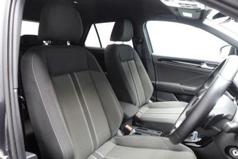 VOLKSWAGEN T-ROC 1.5 TSI EVO Black Edition SUV 5dr Petrol DSG Euro 6 (s/s) (150 p