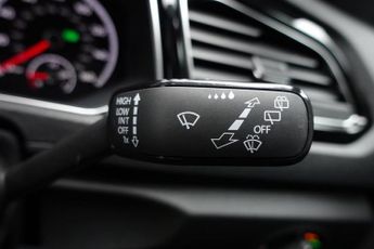 VOLKSWAGEN T-ROC 1.5 TSI EVO Black Edition SUV 5dr Petrol DSG Euro 6 (s/s) (150 p