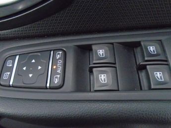 RENAULT CLIO 1.5 dCi Dynamique S Nav Hatchback 5dr Diesel EDC Euro 6 (s/s) (9