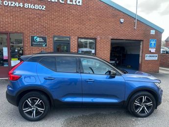 VOLVO XC40 2.0 D4 R-Design SUV 5dr Diesel Auto AWD Euro 6 (s/s) (190 ps)