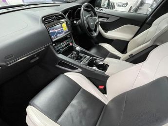 JAGUAR F-PACE 2.0 D165 R-Sport SUV 5dr Diesel Manual Euro 6 (s/s) (163 ps)