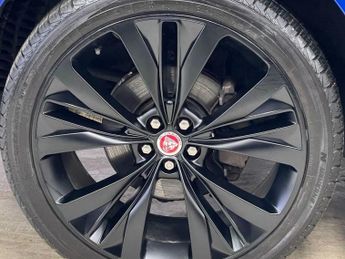 JAGUAR F-PACE 2.0 D180 R-Sport SUV 5dr Diesel Auto AWD Euro 6 (s/s) (180 ps)