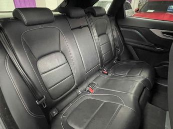 JAGUAR F-PACE 2.0 D180 R-Sport SUV 5dr Diesel Auto AWD Euro 6 (s/s) (180 ps)