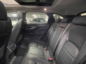 JAGUAR F-PACE 2.0 D180 R-Sport SUV 5dr Diesel Auto AWD Euro 6 (s/s) (180 ps)