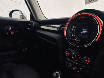 MINI HATCH 2.0 Cooper S Hatchback 3dr Petrol Manual Euro 6 (s/s) (192 ps)