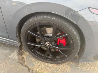 VOLKSWAGEN GOLF 2.0 TSI GTI Hatchback 5dr Petrol DSG Euro 6 (s/s) (265 ps)