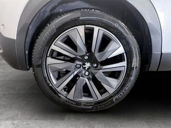 PEUGEOT E-2008 50kWh GT Premium SUV 5dr Electric Auto (136 ps)