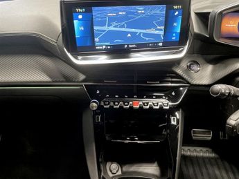 PEUGEOT E-2008 50kWh GT Premium SUV 5dr Electric Auto (136 ps)