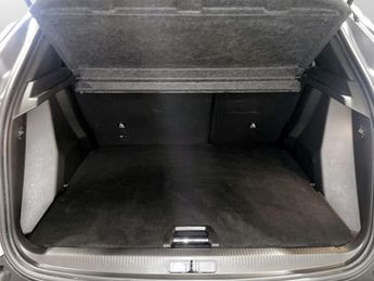 PEUGEOT E-2008 50kWh GT Premium SUV 5dr Electric Auto (136 ps)