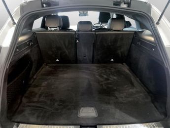 MERCEDES-BENZ EQC EQC 400 80kWh AMG Line SUV 5dr Electric Auto 4MATIC (408 ps)