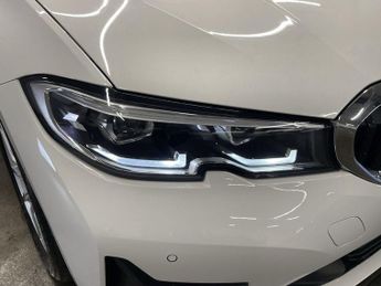 BMW 3 SERIES 2.0 330e 12kWh SE Pro Saloon 4dr Petrol Plug-in Hybrid Auto Euro