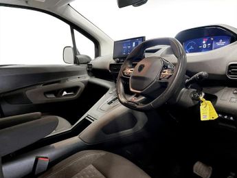 PEUGEOT e-Rifter 52kWh GT Standard MPV 5dr Electric Auto (7.4kW Charger) (136 ps)