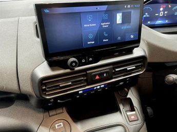 PEUGEOT e-Rifter 52kWh GT Standard MPV 5dr Electric Auto (7.4kW Charger) (136 ps)