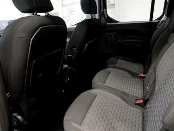 PEUGEOT e-Rifter 52kWh GT Standard MPV 5dr Electric Auto (7.4kW Charger) (136 ps)