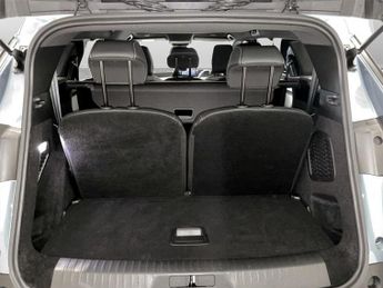 PEUGEOT E-5008 73kWh Allure SUV 5dr Electric Auto (210 ps)