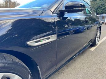 JAGUAR XF 2.0i R-Sport GPF Saloon 4dr Petrol Auto Euro 6 (s/s) (250 ps)