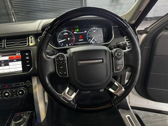 LAND ROVER RANGE ROVER 4.4 SD V8 Autobiography SUV 5dr Diesel Auto 4WD Euro 5 (339 ps)