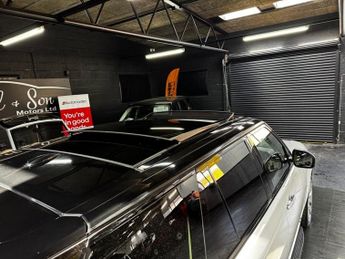 LAND ROVER RANGE ROVER 4.4 SD V8 Autobiography SUV 5dr Diesel Auto 4WD Euro 5 (339 ps)