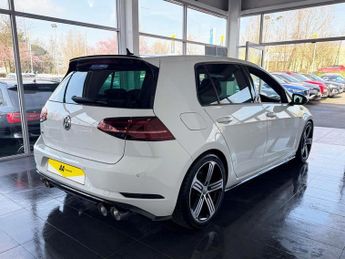VOLKSWAGEN GOLF 2.0 TSI R Hatchback 5dr Petrol DSG 4Motion Euro 6 (s/s) (300 ps)