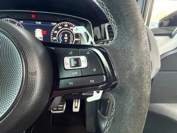 VOLKSWAGEN GOLF 2.0 TSI R Hatchback 5dr Petrol DSG 4Motion Euro 6 (s/s) (300 ps)